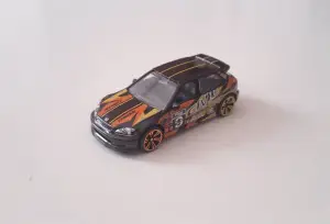 Hot Wheels HONDA CIVIC (neon) 1:64 - Minigaraža