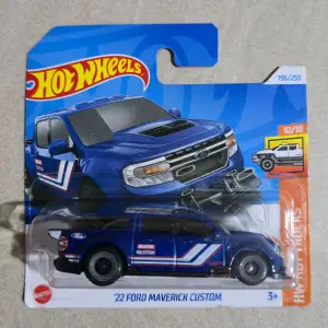 Hot Wheels '22 Ford Maverick Custom