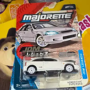 AutoArt honda civic typer chase