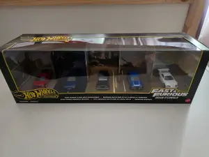 Hot Wheels Premium "Brian O'Conner" Diorama Set