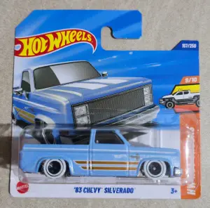 Hot Wheels '83 Chevy Silverado 1:64 - Minigaraža