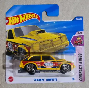 Hot Wheels '76 Chevy Chevette 1:64 - Minigaraža