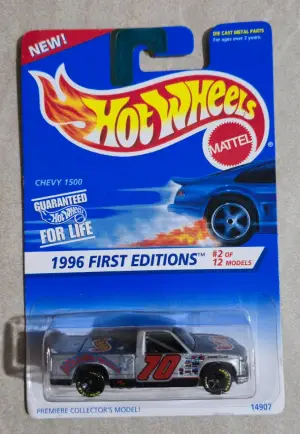 Hot Wheels Chevy 1500 1:64 - Minigaraža