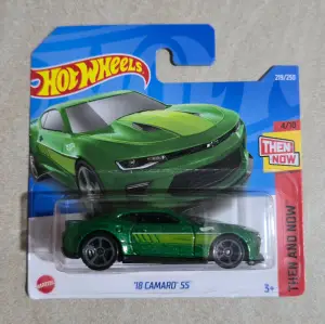 Hot Wheels '18 Camaro SS 1:64 - Minigaraža