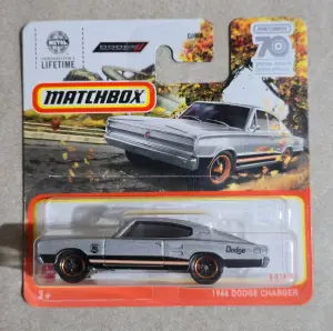 Matchbox 1966 Dodge Charger 1:64 - Minigaraža