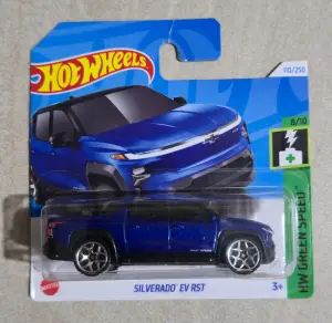 Hot Wheels Silverado EV RST 1:64 - Minigaraža