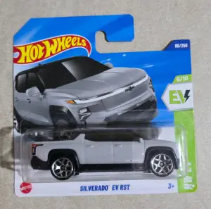 Hot Wheels Silverado EV RST 1:64 - Minigaraža