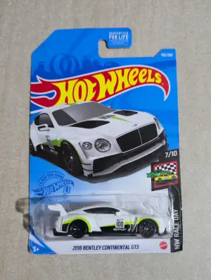 Hot Wheels 2018 Bentley Continental GT3  1:64 - Minigaraža