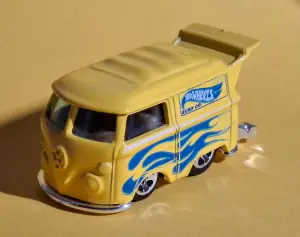 Hot Wheels KOOL KOMBI