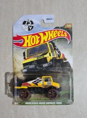 Hot Wheels Mercedes-Benz Unimog 1300