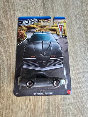 Hot Wheels 84 PONTIAC FIREBIRD 