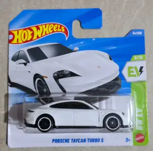 Hot Wheels Porsche Taycan Turbo S
