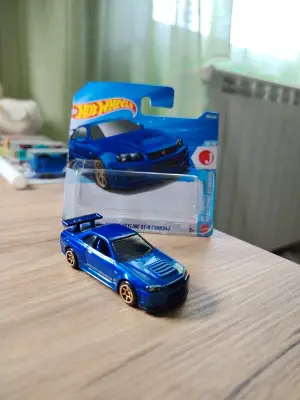Hot Wheels Nissan skyline r34 gt-r