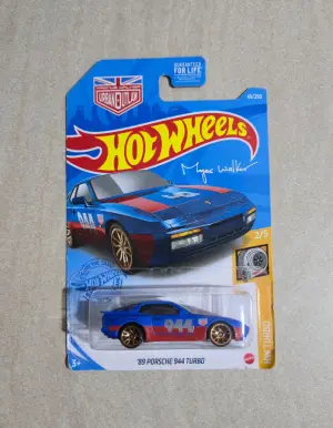 Hot Wheels '89 Porsche 944 Turbo