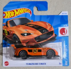 Hot Wheels '15 Mazda MX-5 Miata