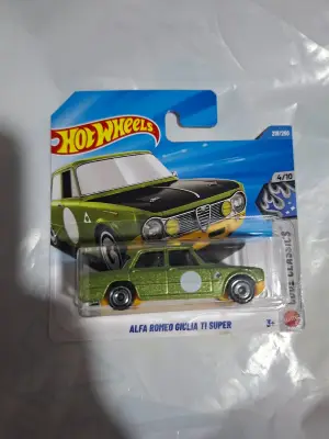 Hot Wheels Alfa Romeo Giulia TI super