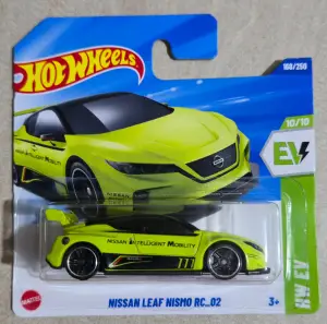 Hot Wheels Nissan Leaf Nismo RC_02 1:64 - Minigaraža