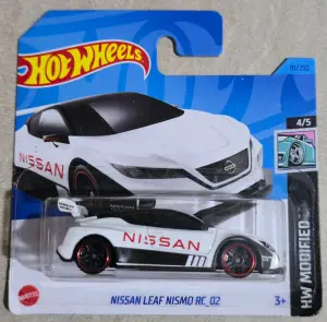 Hot Wheels Nissan Leaf Nismo RC_02 1:64 - Minigaraža