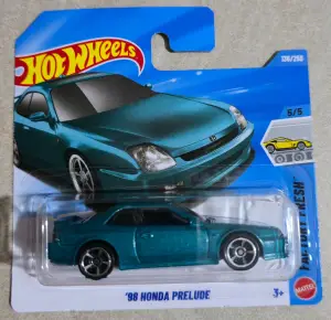 Hot Wheels '98 Honda Prelude 1:64 - Minigaraža