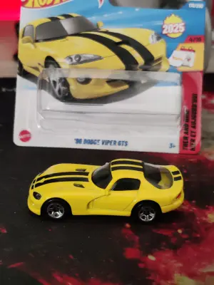 Hot Wheels '96 Dodge Viper GTS