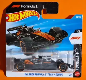 Hot Wheels McLAREN FORMULA 1 TEAM