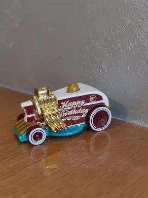 Hot Wheels Birthday burner
