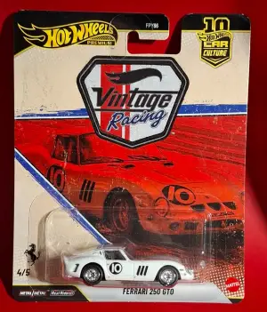 Hot Wheels FERRARI 250 GTO 1:64 - Minigaraža