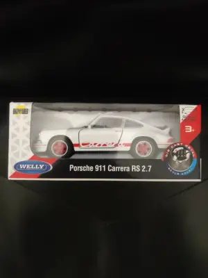 Welly Porsche 911 Carrera RS 2.7