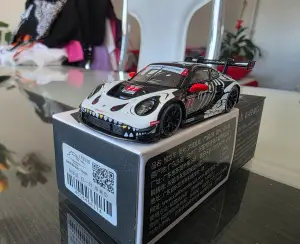 Mini GT Mini GT Porsche 911 gt3 R Skeleton 1:64 - Minigaraža