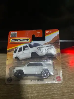 AutoArt Toyta 4 runner 