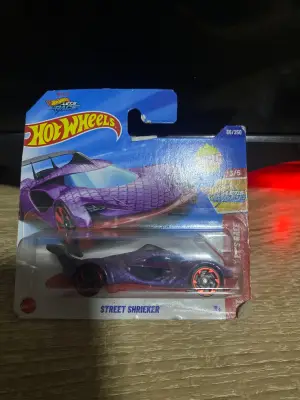 AutoArt Street shrieker