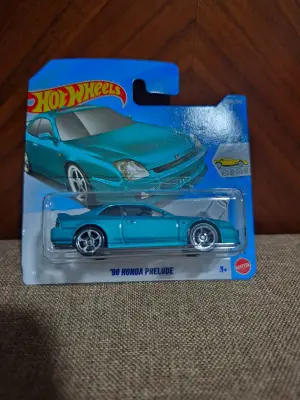 Hot Wheels '98 Honda prelude  1:64 - Minigaraža