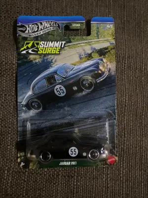 AutoArt Jaguar mk 1 chese  1:64 - Minigaraža