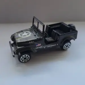 Bburago Jeep CJ-7 