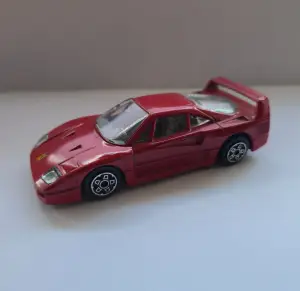 Bburago Ferrari F40