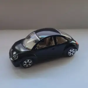 Bburago Volkswagen New Beetle