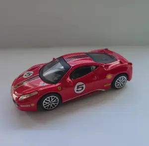 Bburago Ferrari 458 Challenge