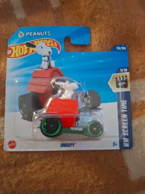 Hot Wheels Snoopy