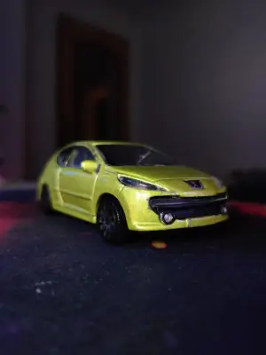 Bburago Peugeot 207 1:43 - Minigaraža