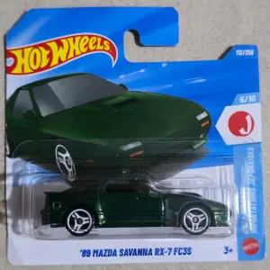 Hot Wheels '89 Mazda Savanna RX-7 FC3S 1:64 - Minigaraža